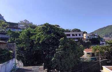 Imagem 9: MARAVILHOSA CASA TRIPLEX 750M2, COM 6 QUARTOS 3 SALÕES VAGA PARA 4 CARROS