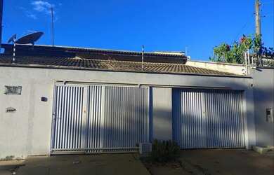 Imagem 1: Alugo Casa na 1203 sul. 3 Vagas na garageme2 Dormitórios