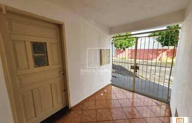 Imagem: A casa possui 3 Dormitórios, 2 Banheiros, 1 Vaga na garagem