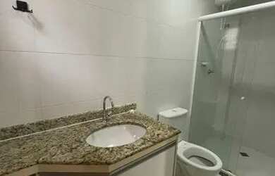 Imagem: A casa em condomínio possui 2 Dormitórios, 1 Banheiro, 2 Vagas