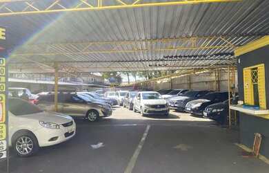 Imagem: O depósito possui 5 Vagas na garagem, 500m² de Área e está