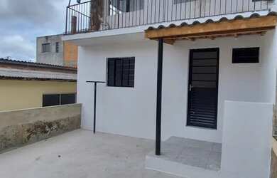 Imagem: A casa possui 1 Dormitório, 1 Banheiro, 39m² de Área e está