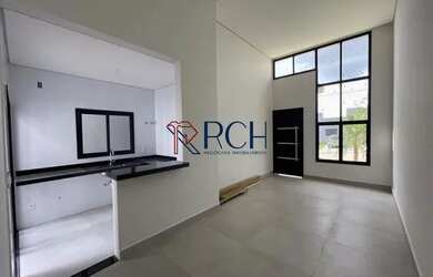 Imagem: A casa em condomínio possui 3 Dormitórios, 2 Banheiros, 2