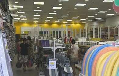 Imagem: O depósito possui 400m² de Área e está localizado em Miguel