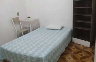 Imagem: A kitnet possui 1 Dormitório, 1 Banheiro e está localizado