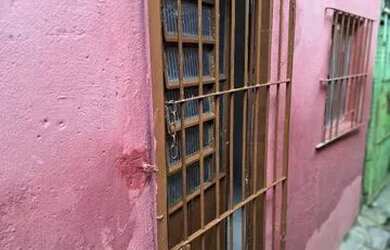 Imagem: A casa possui 1 Dormitório, 1 Banheiro, 40m² de Área e está