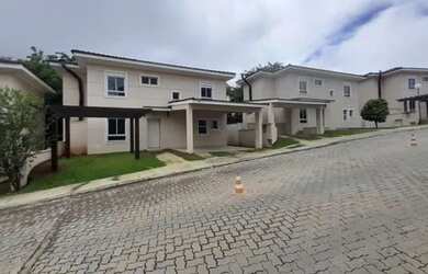 Imagem: A casa em condomínio possui 3 Dormitórios, 5 Banheiros, 2