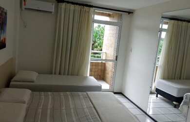 Imagem: O apartamento possui 1 Dormitório, 1 Banheiro, 1 Vaga na garagem