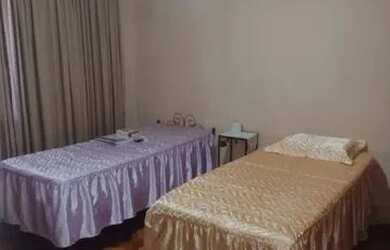 Imagem: A casa possui 2 Dormitórios, 2 Banheiros, 1 Vaga na garagem