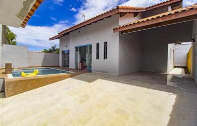 Imagem 3: Casa em peruibe com 3 dormitórios a 200 metros da praia