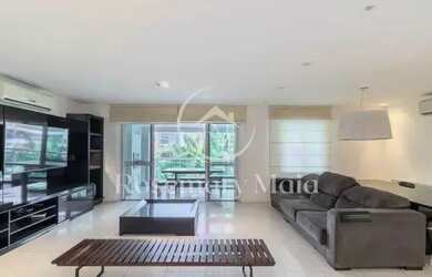 Imagem: O apartamento possui 3 Dormitórios, 5 Banheiros, 2 Vagas na