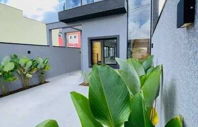 Imagem: A casa em condomínio possui 3 Dormitórios, 4 Banheiros, 2