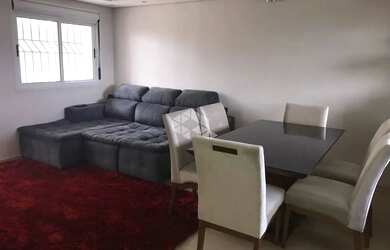 Imagem: A casa possui 2 Dormitórios, 2 Banheiros, 2 Vagas na garagem