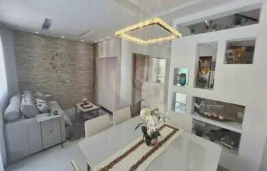 Imagem: A casa possui 3 Dormitórios, 4 Banheiros, 1 Vaga na garagem