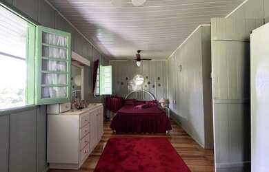 Imagem 16: Casa com amplo pátio e muito área verde