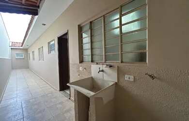 Imagem 6: Excelente Casa a Venda em Passos com Parcelas