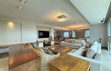 Imagem: O apartamento possui 2 Dormitórios, 3 Banheiros, 253m² de