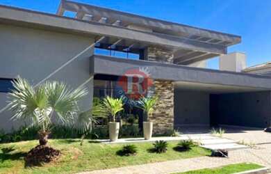 Imagem: A casa em condomínio possui 3 Dormitórios, 4 Banheiros, 4