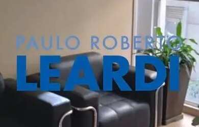 Imagem: O depósito possui 1 Vaga na garagem, 185m² de Área e está