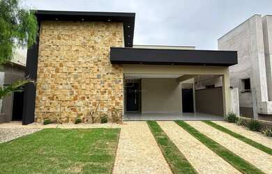 Imagem: A casa em condomínio possui 3 Dormitórios, 5 Banheiros, 4