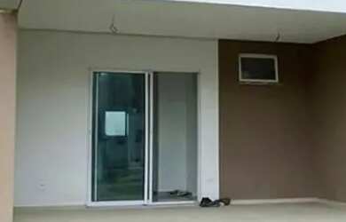 Imagem: A casa em condomínio possui 3 Dormitórios, 2 Banheiros, 2