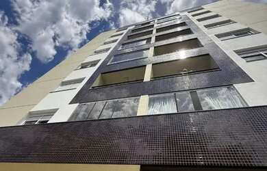 Imagem: O apartamento possui 2 Dormitórios, 2 Banheiros, 2 Vagas na