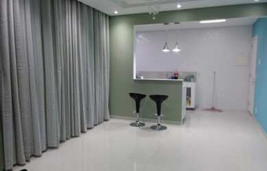 Imagem: O apartamento possui 3 Dormitórios, 1 Banheiro, 1 Vaga na garagem