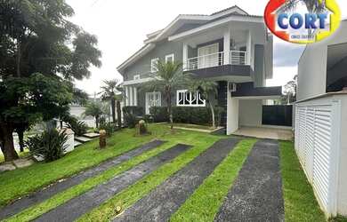 Imagem 2: Maravilhosa Casa para Venda no Condomínio Arujá 5