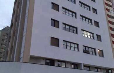 Imagem: O apartamento possui 3 Dormitórios, 3 Banheiros, 4 Vagas na