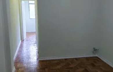 Imagem: O apartamento possui 1 Dormitório, 1 Banheiro, 40m² de Área