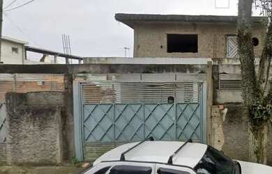 Imagem: A casa possui 5 Dormitórios, 4 Banheiros, 2 Vagas na garagem