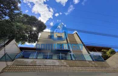 Imagem: O apartamento possui 3 Dormitórios, 1 Banheiro, 1 Vaga na garagem