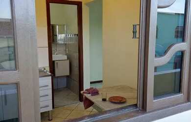 Imagem: O apartamento possui 1 Dormitório, 1 Banheiro, 50m² de Área