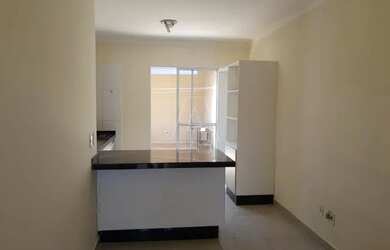 Imagem: A casa em condomínio possui 2 Dormitórios, 1 Banheiro, 2 Vagas