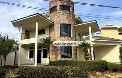 Imagem: A casa em condomínio possui 3 Dormitórios, 5 Banheiros, 4