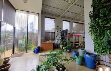 Imagem: O depósito possui 4 Vagas na garagem e 205m² de Área e está