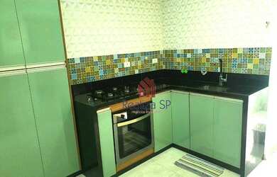 Imagem: O apartamento possui 1 Dormitório, 1 Banheiro, 1 Vaga na garagem