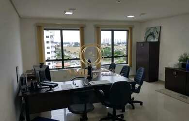 Imagem: O depósito possui 1 Vaga na garagem, 34m² de Área e está