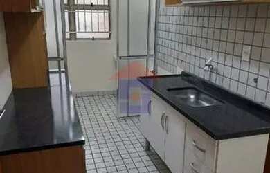 Imagem: O apartamento possui 3 Dormitórios, 1 Banheiro, 1 Vaga na garagem