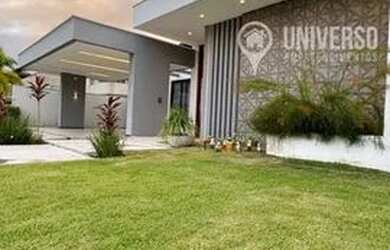 Imagem: A casa possui 4 Dormitórios, 3 Banheiros, 2 Vagas na garagem