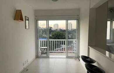 Imagem: O apartamento possui 3 Dormitórios, 1 Banheiro, 2 Vagas na