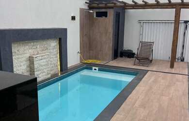 Imagem 3: Vendo casa no Tomba. Piscina, 1 Vaga na garageme2 Dormitórios