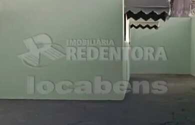 Imagem: A casa à venda possui 2 Dormitórios, 2 Banheiros, 2 Vagas