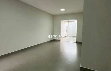 Imagem 2: Casa em condomínio com 3 quartos sendo 1 suíte disponível para venda...