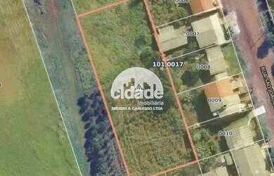 Imagem: O terreno possui 2.250m² de Área, Imóvel mobiliado e está