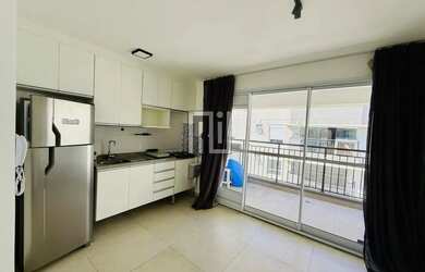 Imagem: O apartamento possui 1 Dormitório, 1 Banheiro, 1 Vaga na garagem