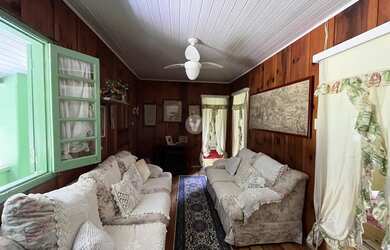 Imagem 14: Casa com amplo pátio e muito área verde