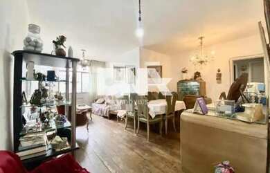 Imagem: O apartamento possui 3 Dormitórios, 3 Banheiros, 2 Vagas na