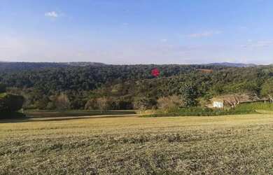 Imagem: O terreno à venda possui e está localizado em Bragança Paulista