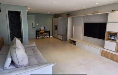 Imagem: O apartamento possui 3 Dormitórios, 4 Banheiros, 2 Vagas na